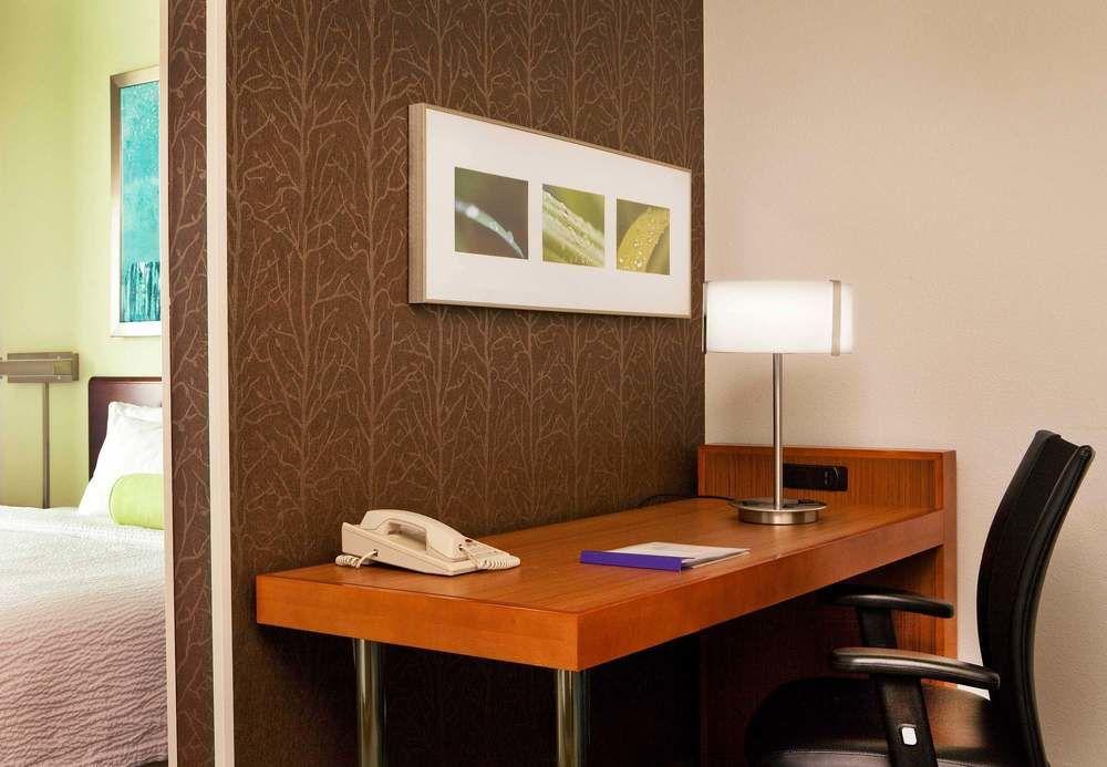 Springhill Suites Boston Пийбоди Екстериор снимка