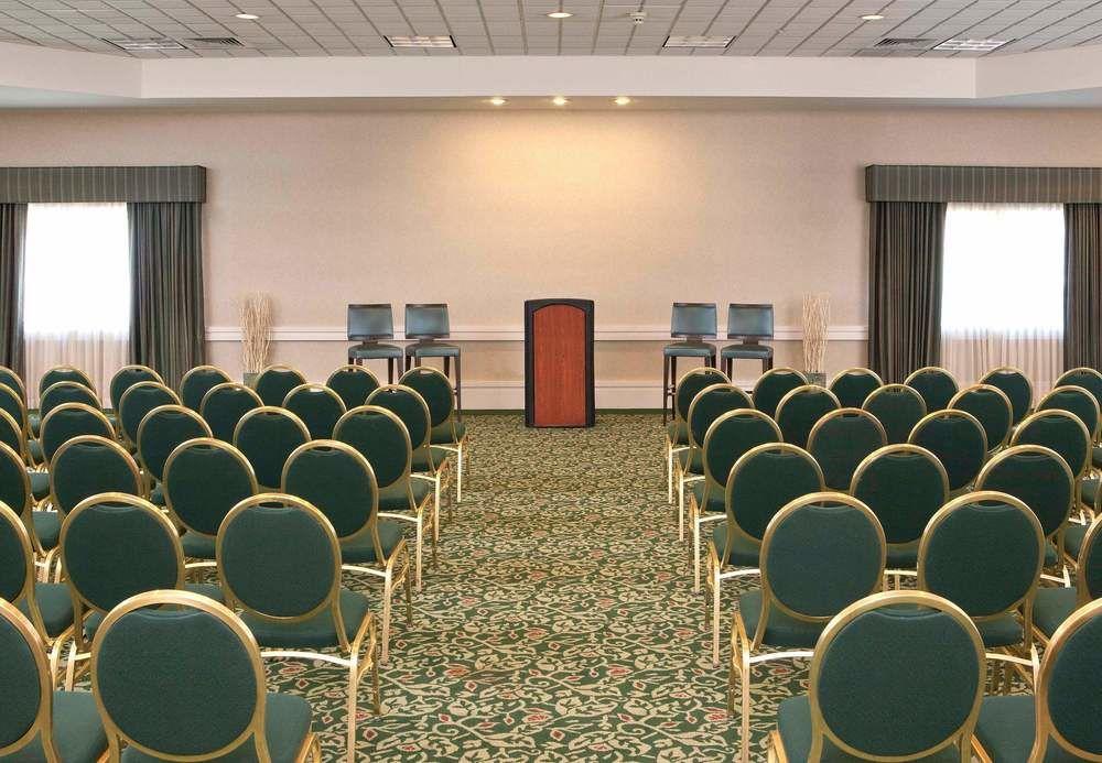 Springhill Suites Boston Пийбоди Екстериор снимка