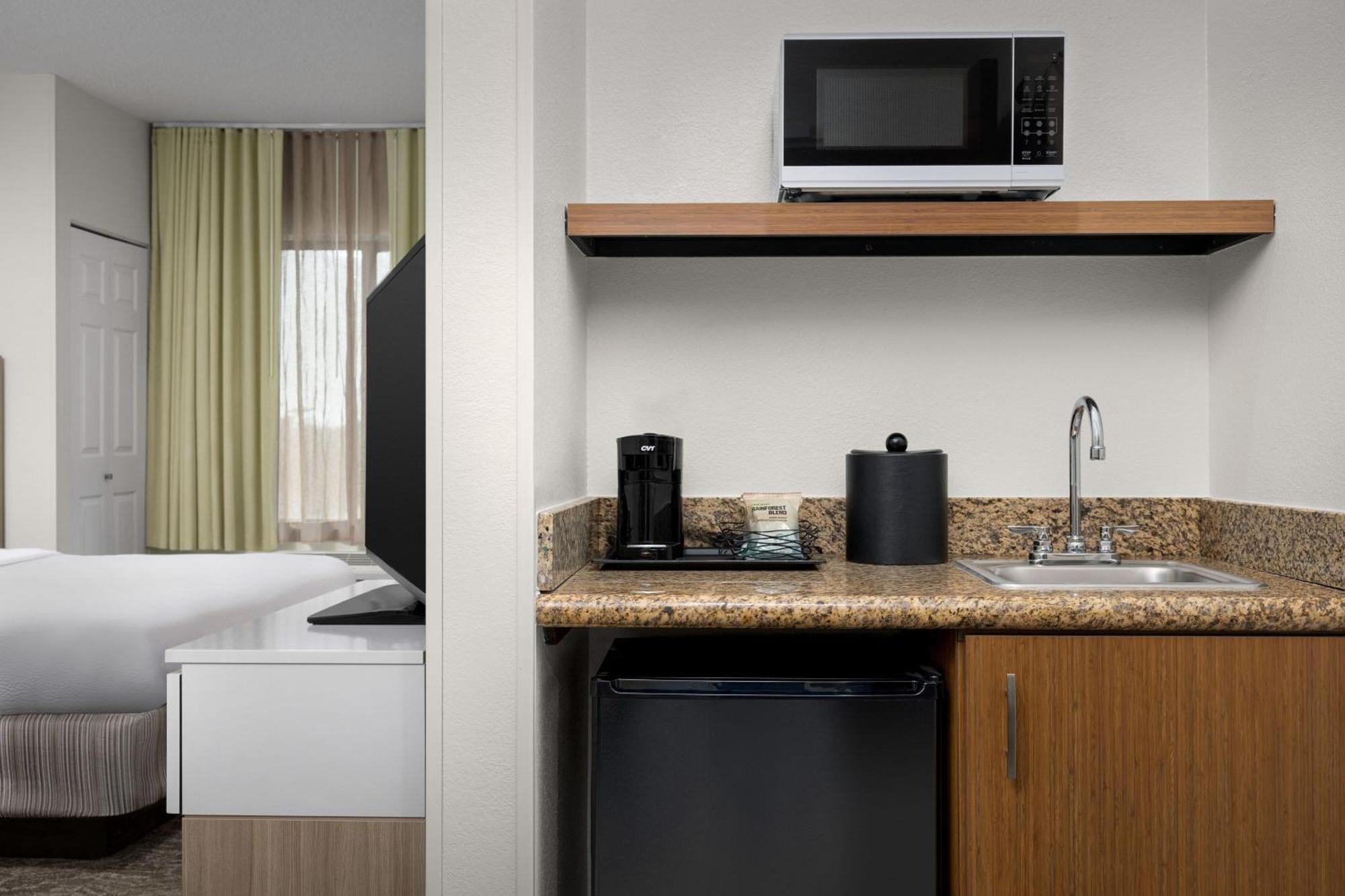 Springhill Suites Boston Пийбоди Екстериор снимка